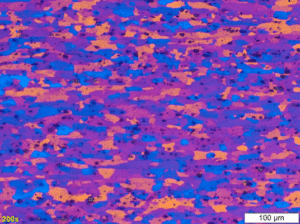Falschfarbenanalyse einer technischen Materialstruktur